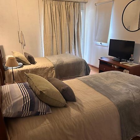 Casa 6 A Malibu 3Km Del Aeropuerto Podes Dejar Tu Auto Вила Аленде Екстериор снимка