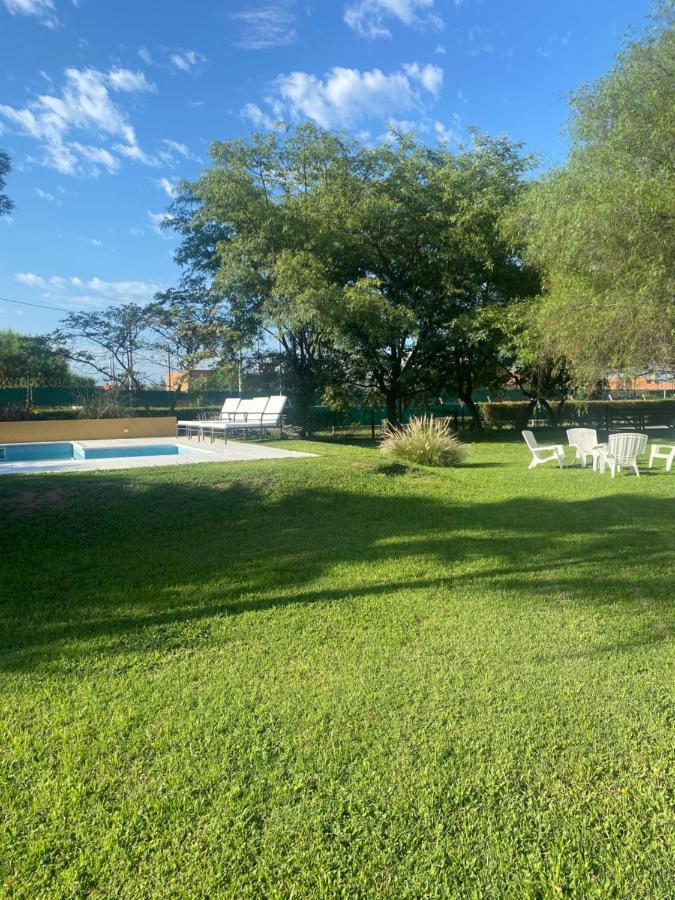 Casa 6 A Malibu 3Km Del Aeropuerto Podes Dejar Tu Auto Вила Аленде Екстериор снимка