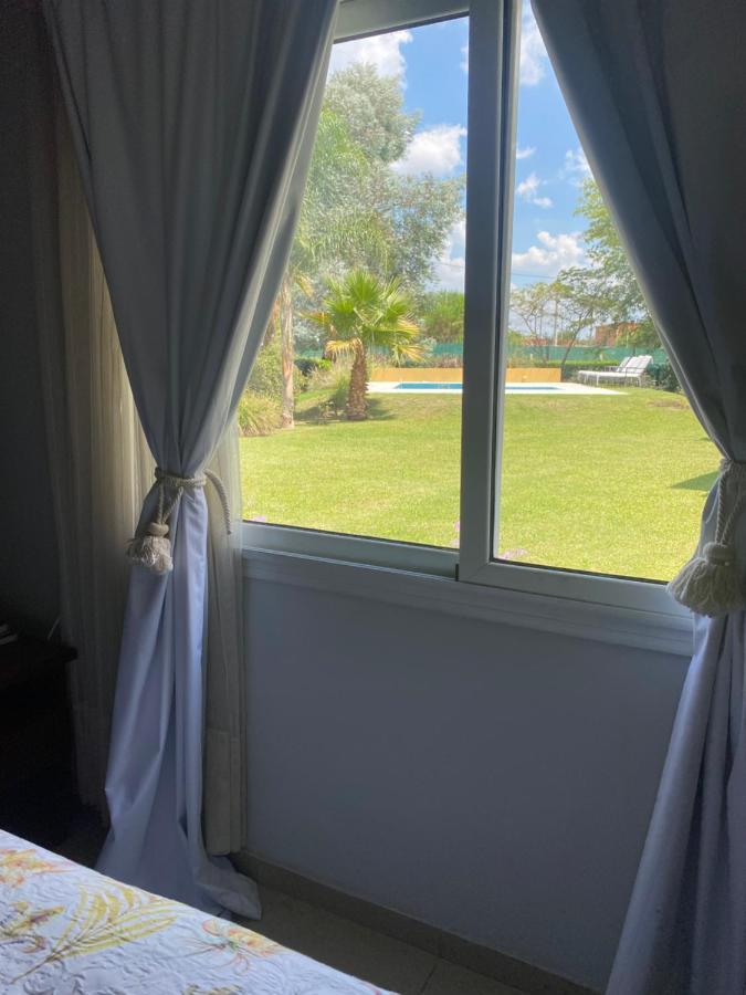 Casa 6 A Malibu 3Km Del Aeropuerto Podes Dejar Tu Auto Вила Аленде Екстериор снимка